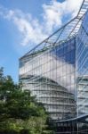 Reflection Of City Hall In London From An Adjacent Building Stock Photo