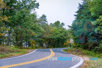 A Rural Road In Virginia Stock Photo