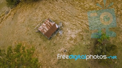 Abandoned Outback Farming Shed In Queensland Stock Photo