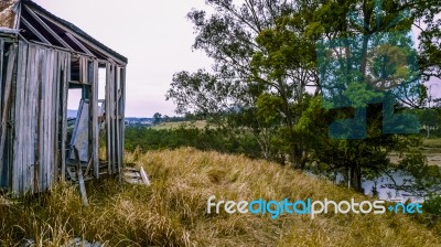 Abandoned Outback Farming Shed In Queensland Stock Photo