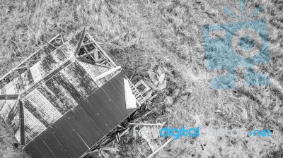 Abandoned Outback Farming Shed In Queensland Stock Photo