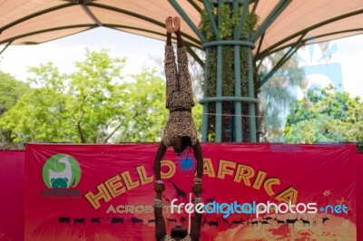 Acrobatic Kenya Show In Dusit Zoo, In The July 27, 2016. Bangkok Thailand Stock Photo