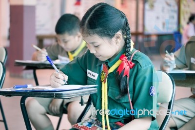 Activity Of Teaching Elementary Students. Elementary Students Are Test Lesson. The Students Intend Exam Stock Photo