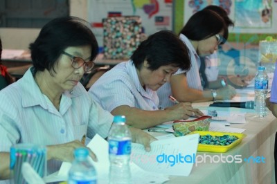 Activity Of Teaching Elementary Students. Elementary Students Are Test Lesson. The Students Intend Exam Stock Photo