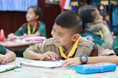 Activity Of Teaching Elementary Students. Elementary Students Are Test Lesson. The Students Intend Exam Stock Photo