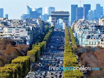 Aerial View Of Champs De Elysee And Arc De Triomphe In Paris Stock Photo