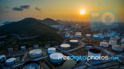 Aerial View Of Oil Tank Storage In Heavy Petrochemical Industries Estate Plant Stock Photo