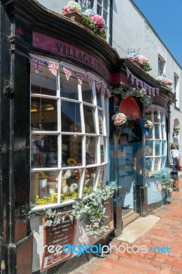 Alfriston, Sussex/uk - July 23 : View Of The Village Store In Th… Stock Photo