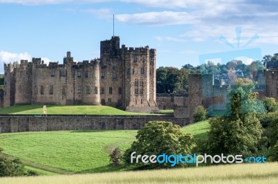 Alnwick, Northumberland/uk - August 18 : View Of The Castle In A… Stock Photo