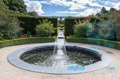 Alnwick, Northumberland/uk - August 19 : Water Feature In Alnwic… Stock Photo