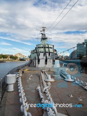 Anchor Chains On The Deck Of Hms Belfast Stock Photo