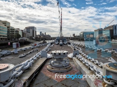 Anchor Chains On The Deck Of Hms Belfast Stock Photo