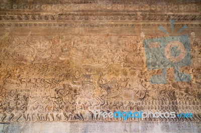 Ancient Khmer Bas-relief At Angkor Wat Temple, Cambodia Stock Photo