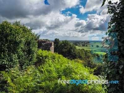 Ancient Ruins At Beeston Castle Stock Photo