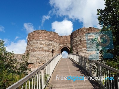 Ancient Ruins At Beeston Castle Stock Photo