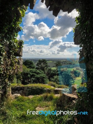 Ancient Ruins At Beeston Castle Stock Photo