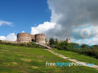 Ancient Ruins At Beeston Castle Stock Photo