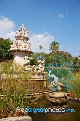 Antique Fountain In Ajuda Garden In Lisbon, Portugal Stock Photo