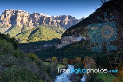 Autumn Landscape In Ordesa National Park, Pyrenees, Huesca, Arag… Stock Photo