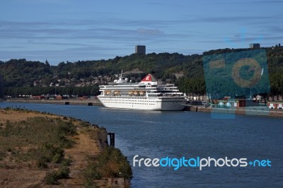 Balmoral Cruise Ship Stock Photo