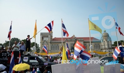 Bangkok - Dec 9 : Protesters Attend A Large Anti-government Outs… Stock Photo