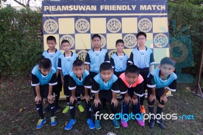 Bangkok, Thailand - Nov 2016: In The Nov 23, 2016. Youth Soccer Match, In Pieamsuwan Elementary School Stock Photo