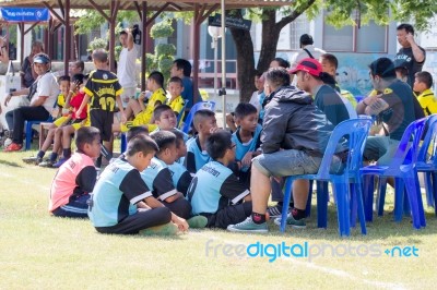 Bangkok, Thailand - Nov 2016: In The Nov 23, 2016. Youth Soccer Match, In Pieamsuwan Elementary School Stock Photo