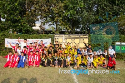 Bangkok, Thailand - Nov 2016: In The Nov 23, 2016. Youth Soccer Match, In Pieamsuwan Elementary School Stock Photo