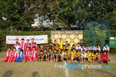 Bangkok, Thailand - Nov 2016: In The Nov 23, 2016. Youth Soccer Match, In Pieamsuwan Elementary School Stock Photo