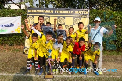 Bangkok, Thailand - Nov 2016: In The Nov 23, 2016. Youth Soccer Match, In Pieamsuwan Elementary School Stock Photo