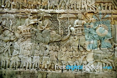 Bas Relief Statue Of Khmer Culture In Angkor Wat, Cambodia Stock Photo