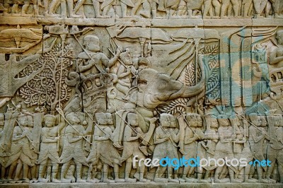 Bas Relief Statue Of Khmer Culture In Angkor Wat, Cambodia Stock Photo