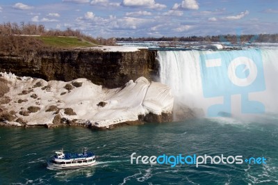 Beautiful Photo Of The Naigara Falls And The Ship Stock Photo