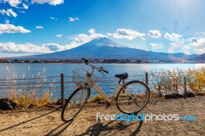 Bicycle At Kawaguchiko And Fuji Mountain, Japan Stock Photo