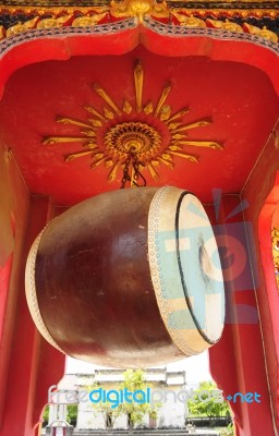 Big Drum In A Buddhist Temple Used For Telling Midday Meal Stock Photo