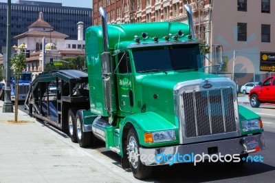 Big Green Rig Stock Photo