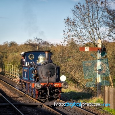 Bluebell Steam Train Approaching Sheffield Park Station Stock Photo