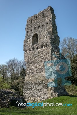 Bramber, West Sussex/uk - April 20 : Remain Of Bramber Castle In… Stock Photo