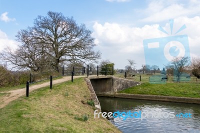 Bridge Over The Canal At Papercourt Lock Stock Photo