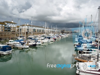 Brighton, Sussex/uk - May 24 : View Of Brighton Marina In Bright… Stock Photo