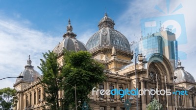 Bucharest/romania - September 21 : Headquarters Of Cec Bank In B… Stock Photo