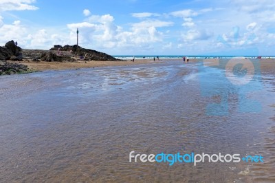 Bude, Cornwall/uk - August 12 : Walking Along The Beach At Bude Stock Photo