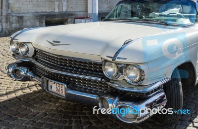 Cadillac Wedding Car In Market Square Bruge Stock Photo