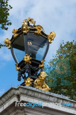 Canada Gate In Green Park In  London Stock Photo