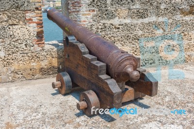 Cannon On The Fortified Walls Of Cartagena De Indias In Colombia… Stock Photo