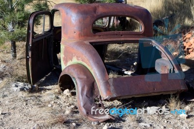 Car Long Since Abandoned In Utah Stock Photo