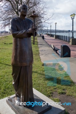 Cardiff Uk March 2014 - Close-up Of The World Harmony Peace Stat… Stock Photo