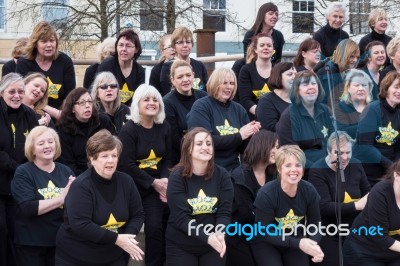 Cardiff Uk March 2014 - The Rock Choir Supporting Sport Relief D… Stock Photo