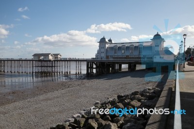 Cardiff Uk March 2014 - View Of Penarth Pier Stock Photo