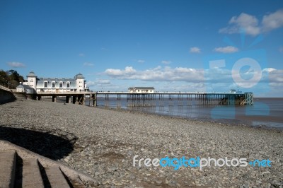 Cardiff Uk March 2014 - View Of Penarth Pier Stock Photo